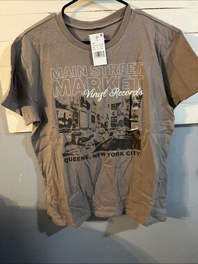 Main Street Market Vinyl Records Graphic Tee - Gray